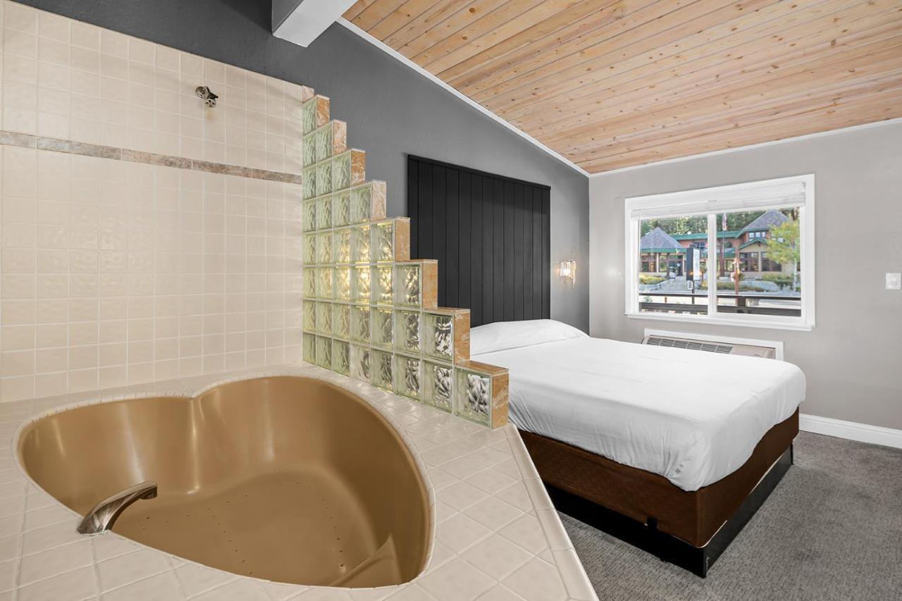 The Inn At Boatworks, Lake Tahoe Tahoe City Bagian luar foto